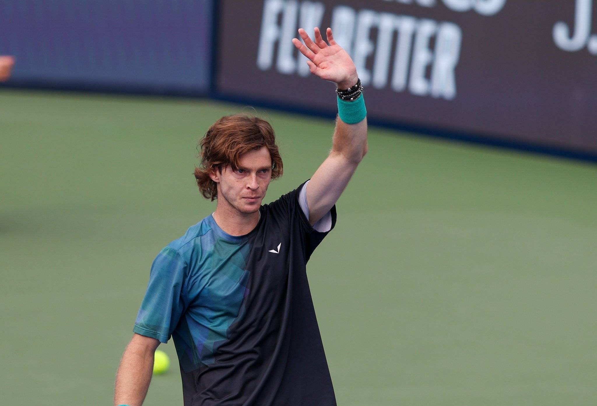 卢布列夫因辱骂线审被判负!现场发生了什么,他到底冤不冤?