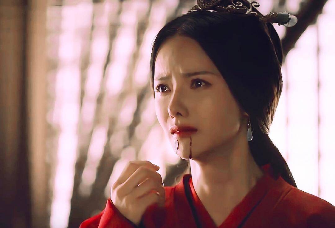 原创甄宓被曹丕赐死下葬时为何要以发遮面用糠塞口原因来了