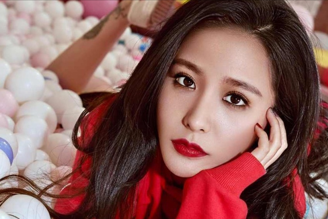 又一明星凉凉出轨女明星还吸毒前妻曝其已在警局走流程