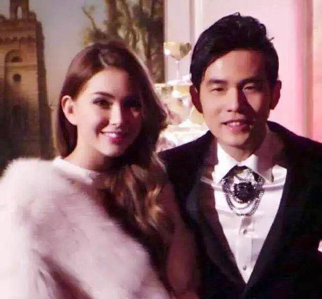 昆凌:曾迷恋小哥,近况3天坐轮椅试镜,为何对侯佩岑耿耿于怀_周杰伦