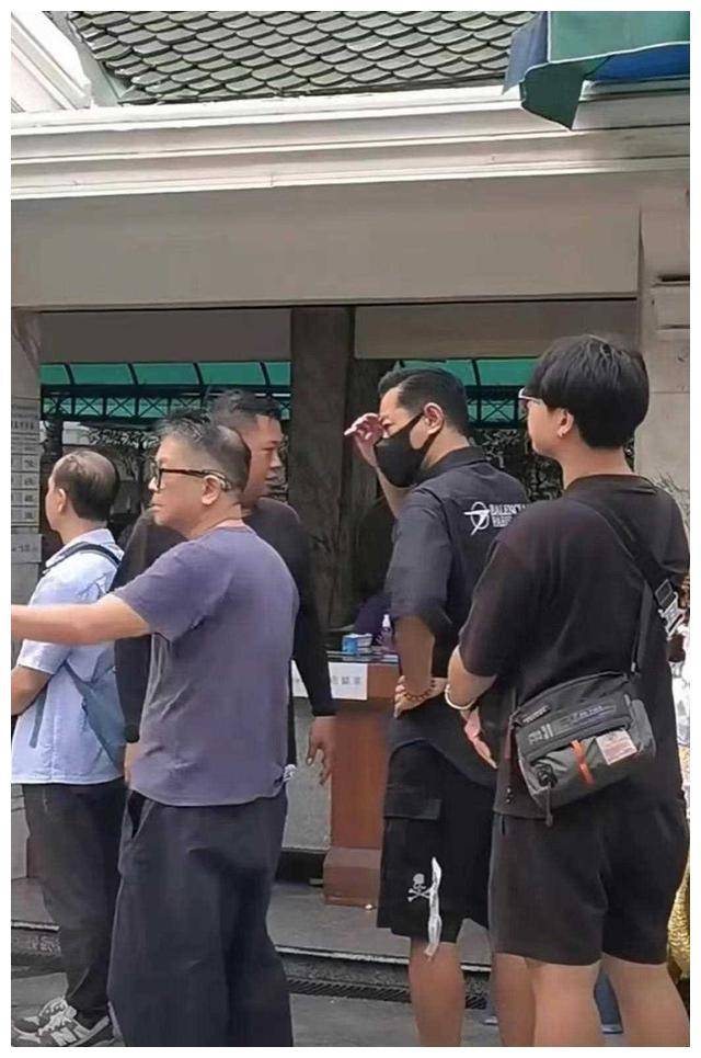 古天乐泰国拜四面佛,送4头金象!热搜眼神,王石现身!_梦想_明星_愿望