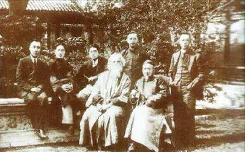 天下辜鸿铭:狂放的姿态,只是带泪的表演_小辜_中国_张之洞