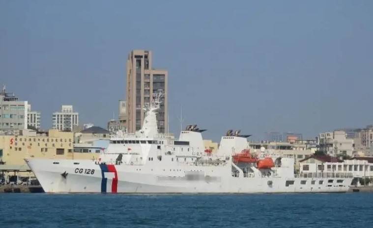 大型执法船出马,台"海巡署"巡逻舰遭到包夹?_宜兰_台北_海域