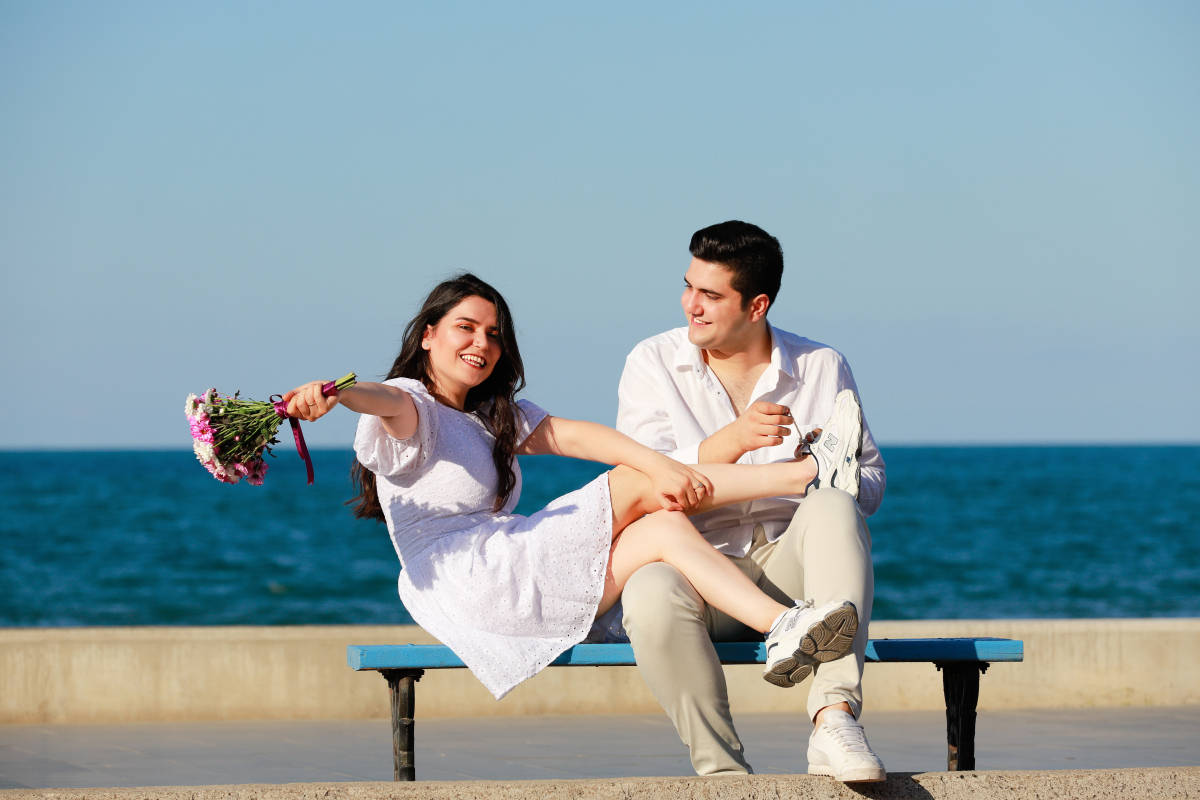 你知道男女暧昧有个三月定律吗