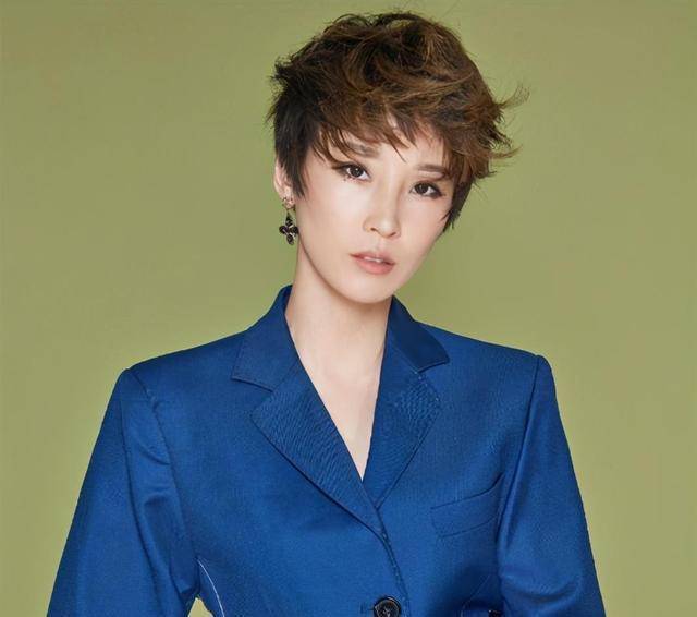 谢楠如何"征服"吴京?两句话透露选男友规则,被赞实用_组合_生活_节目