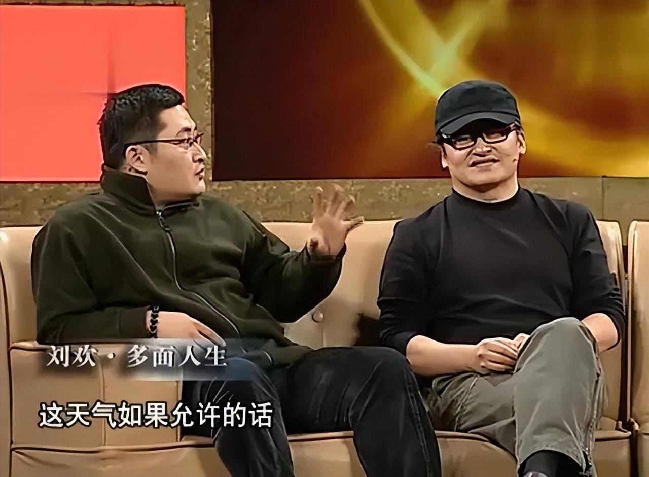 虽然刘啸长得很像刘欢,声音也相似,使得人们产生了一些困惑,不知道该