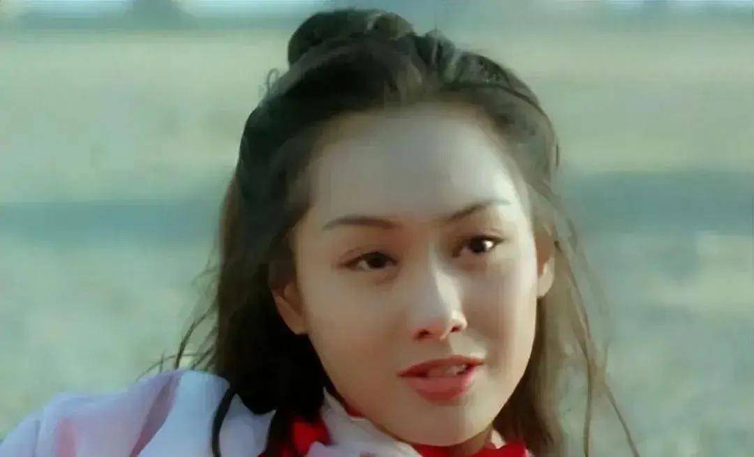 没多久,又出演了让她彻底走红的《大话西游》,剧中的"紫霞仙子"一角把