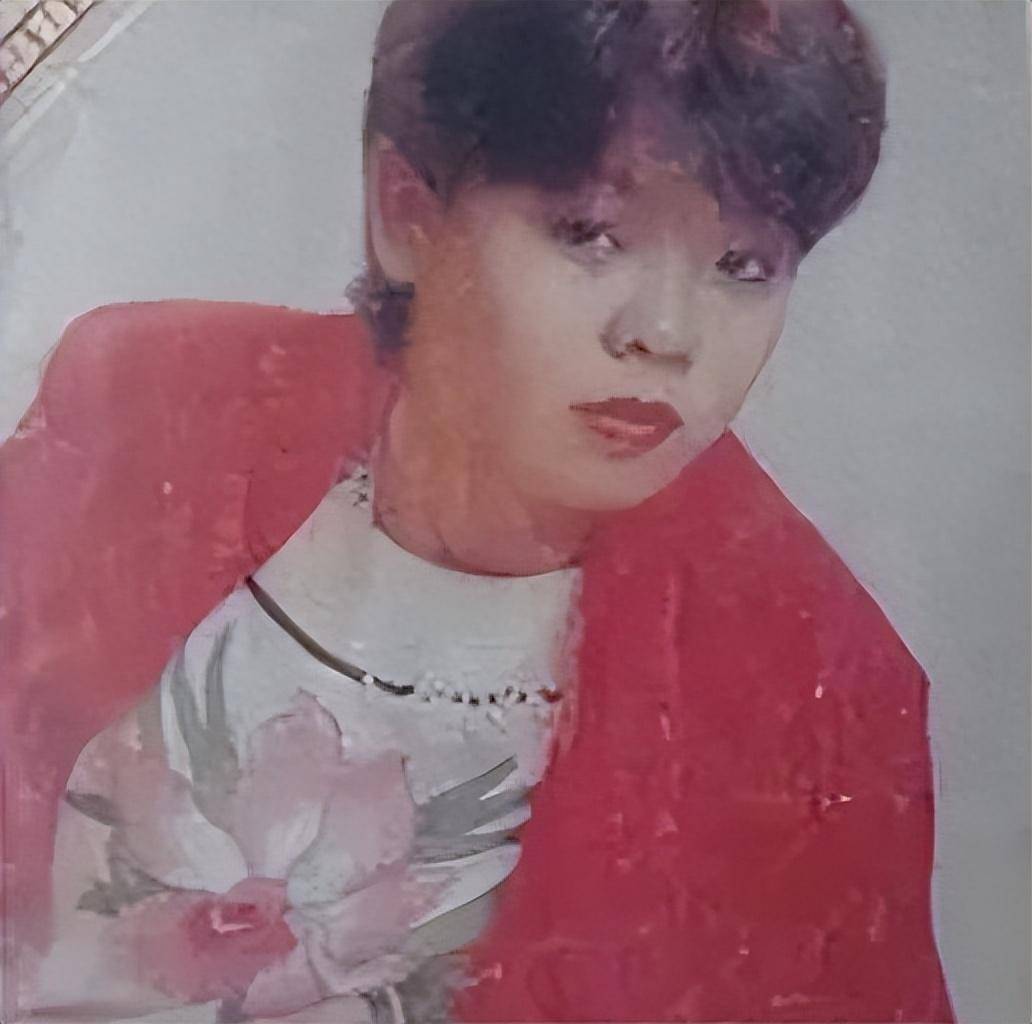 原创谢津凭说唱脸谱爆红巅峰比肩那英28岁坠楼身亡令人惋惜