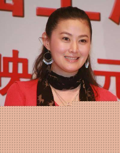 原创她被誉为绝美潘金莲曾与潘长江同台演出如今48岁风采犹存令人叹为