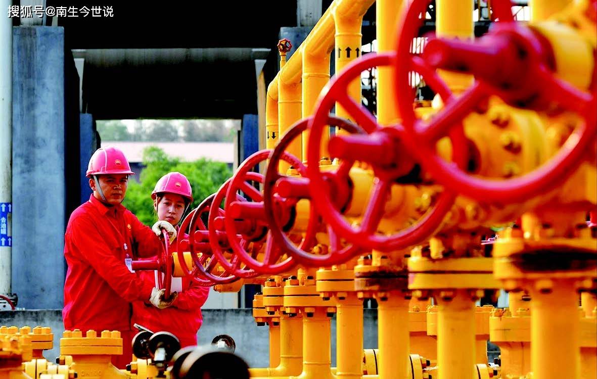 能源消费的数量更高,早已成为全球第一大的煤炭,石油和天然气进口国