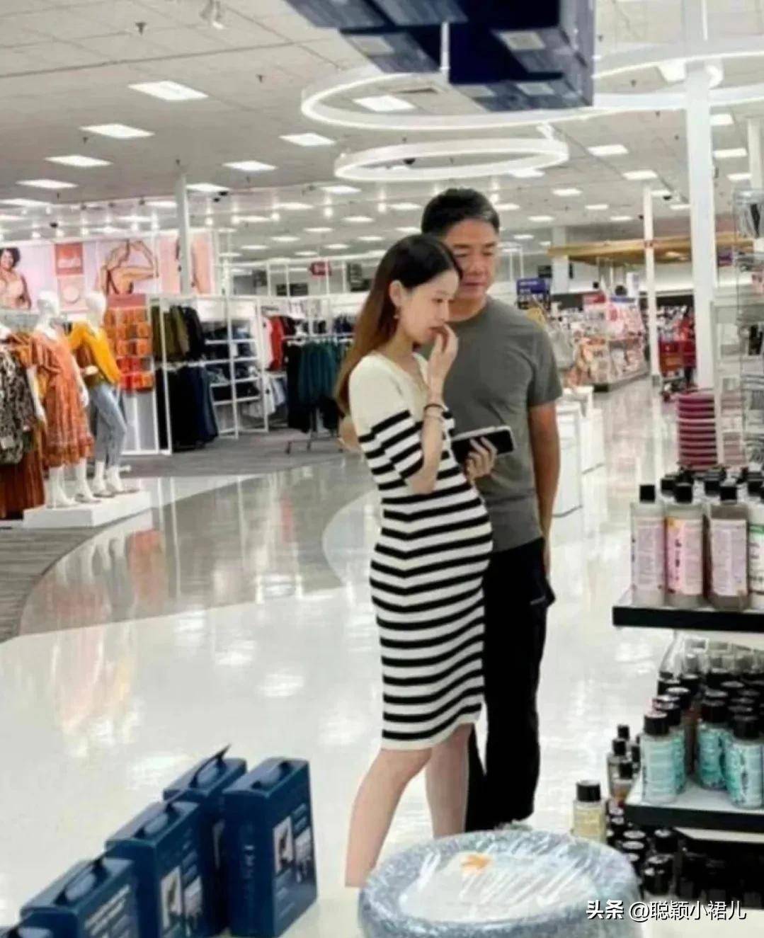 商场大佬,京东老板刘大佬背后的3段爱情,每一段都不一般_章泽天_龚晓