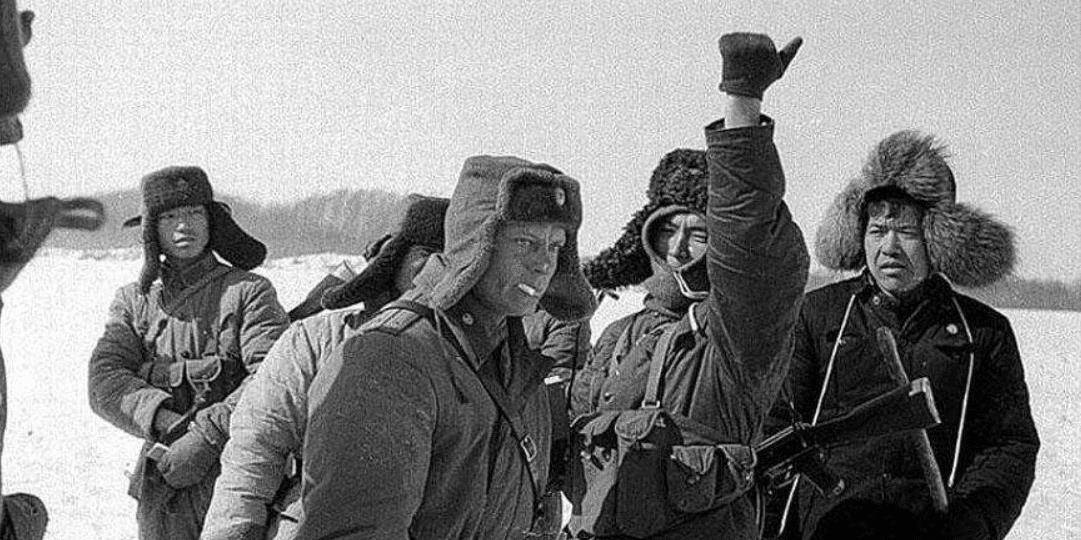 原创珍宝岛事件后苏联边境集结重兵为何最终没有和中国开战