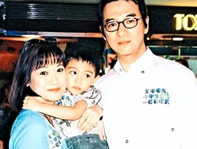 3事业家庭双失意失去事业和家庭,惠天赐开始一蹶不振,精神颓废,饿了就