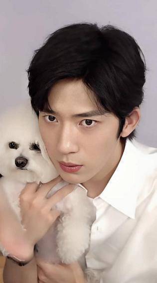 井柏然变霸道总裁,大背头二郎腿倒三角身材抢眼,大长腿不输超模_李佳