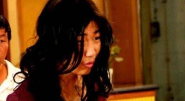 原创杨锁23岁因太懒饿死家中是父母锁住了他还是自己画地为牢