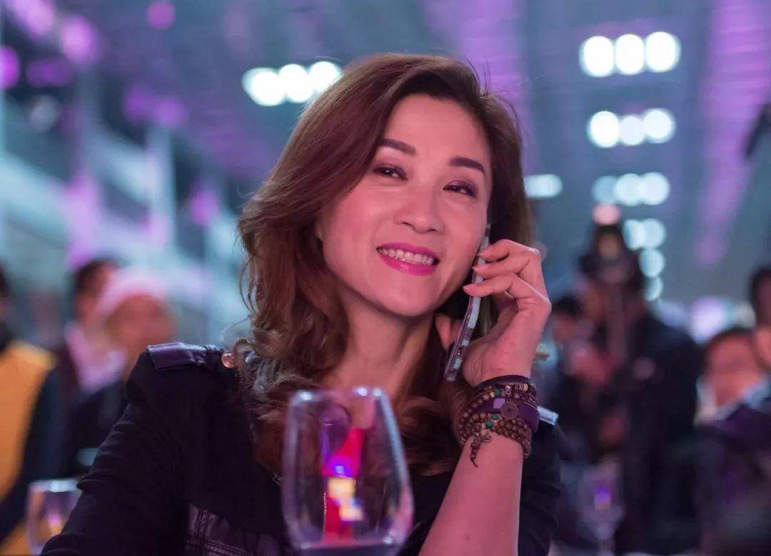 第5名袁洁仪:嫁内地富商3度流产,丝毫不影响夫妻感情_生活_工作_老公