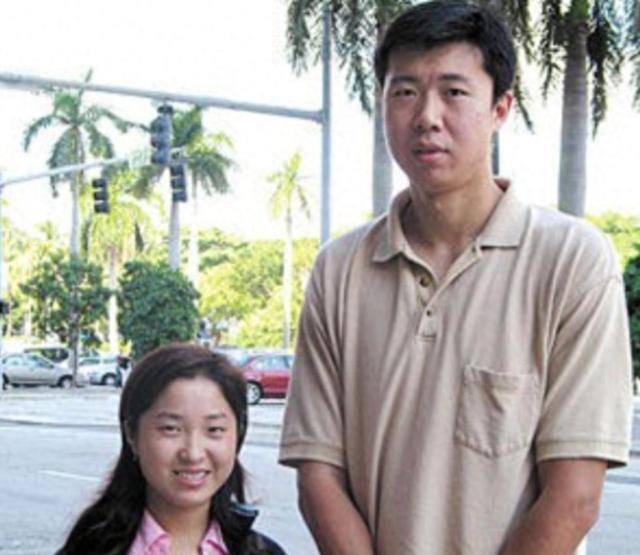 篮球名将王治郅与患难前妻离婚再娶美女主播愧对离世母亲