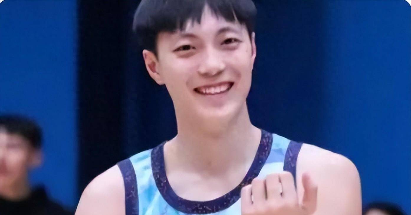 原创胡明轩mvp奖金曝光徐杰接替郭艾伦韦德给裁判塞红包