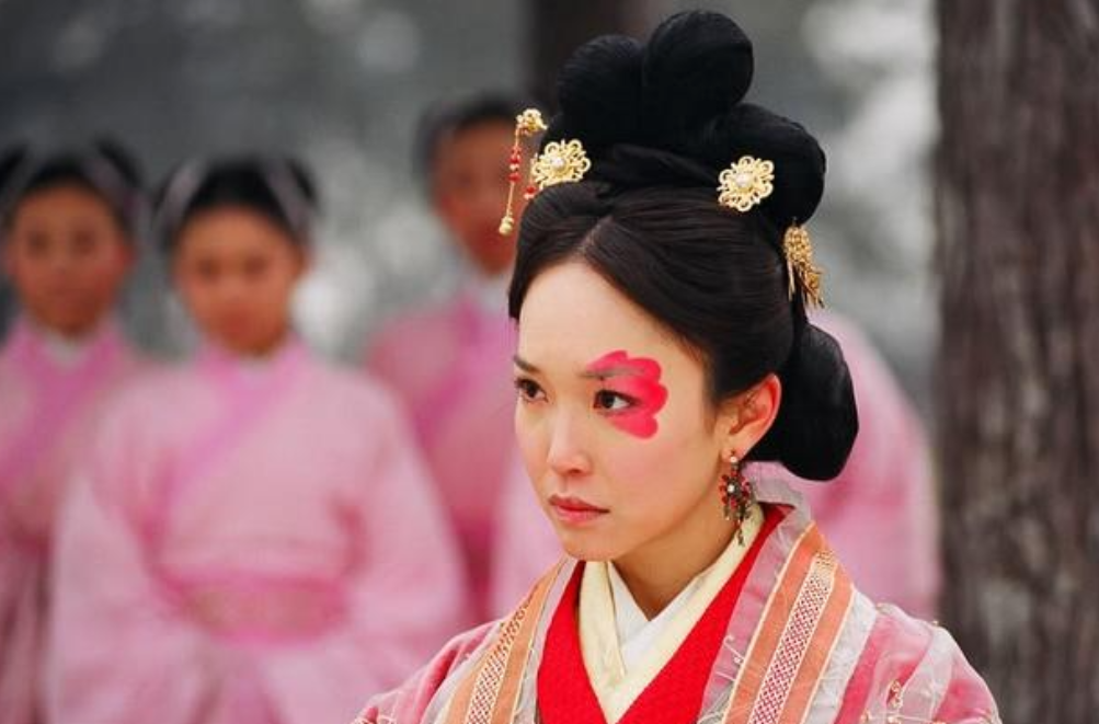 女子正值鲜艳年华,若无依靠,只能沦为妓女.