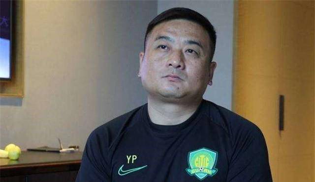 原创杨璞看上小11岁美妻长腿拒为70万踢假球现扎根青训