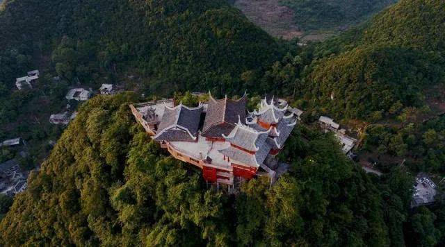 到人间净土,见闻增福_东山寺_寺庙_tips