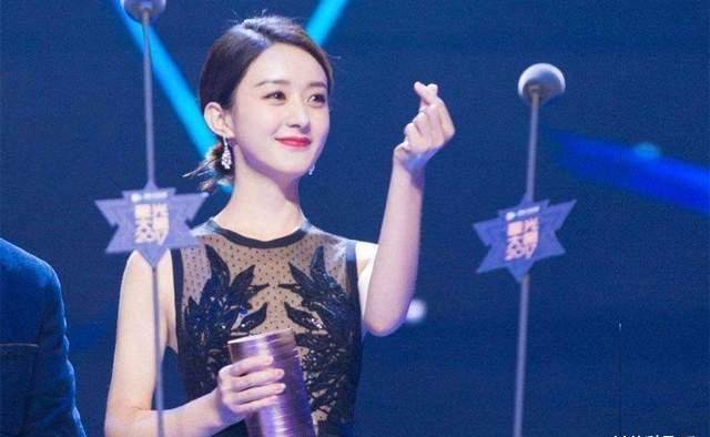 除过上市公司股东,赵丽颖还有一个身份,担任一下科技副总裁.