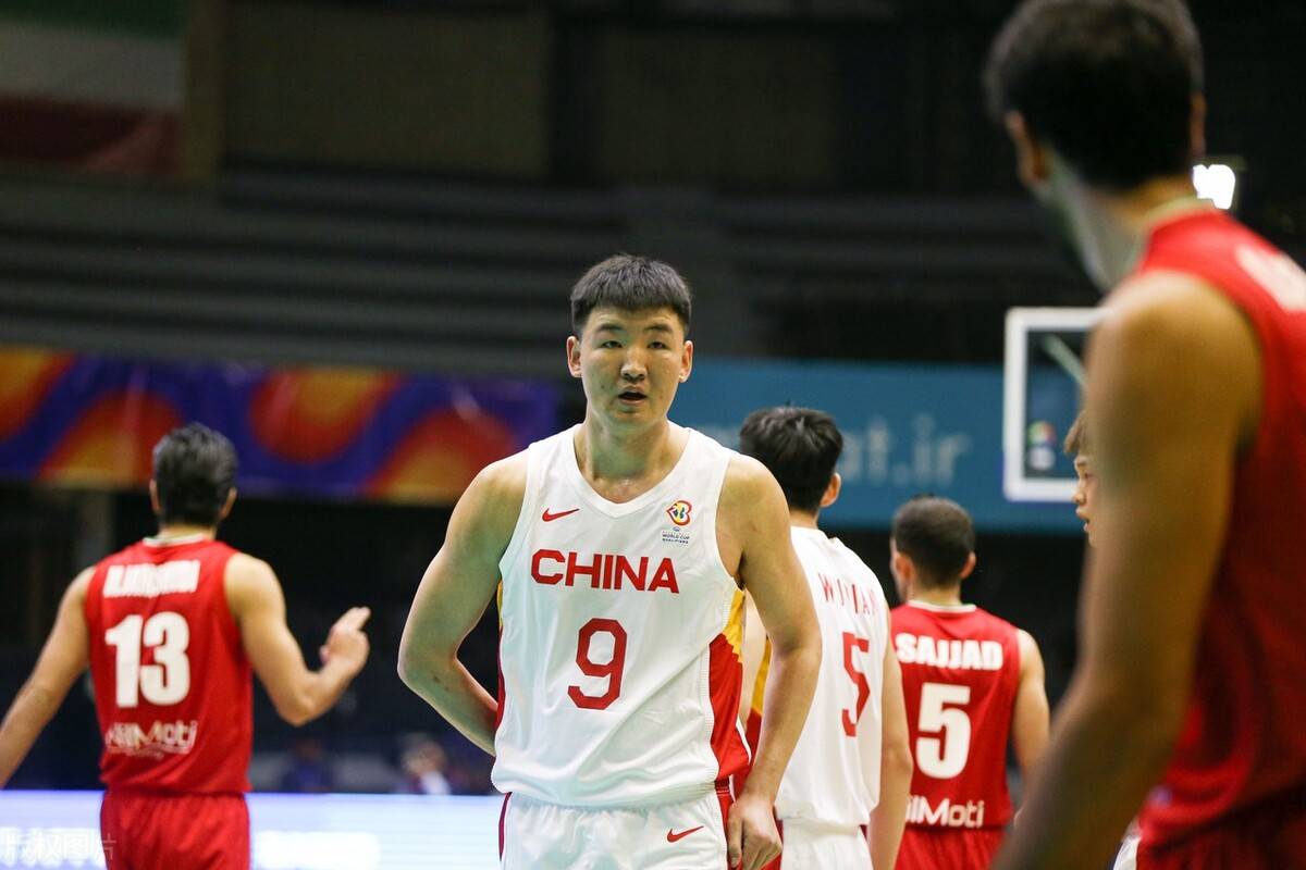 国手顾全坦诚相见,点名谈到郭艾伦这个曾经国家队的队友