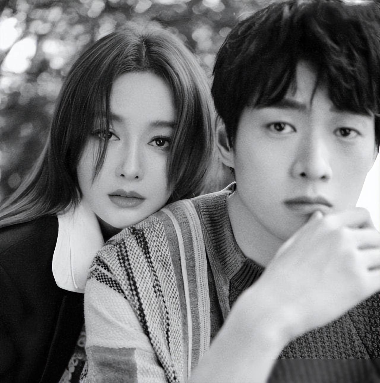 刘大锤爆料,魏大勋秦岚疑似恋情曝光,一起在三亚过年引发热议!