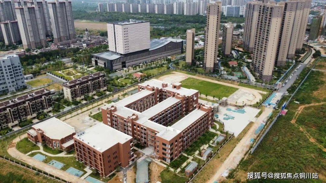 武汉城建学院河南分院图片
