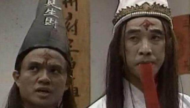 阎王当即封两人为自己身边的鬼差,化名黑白无常,谢必安为白,范无救为