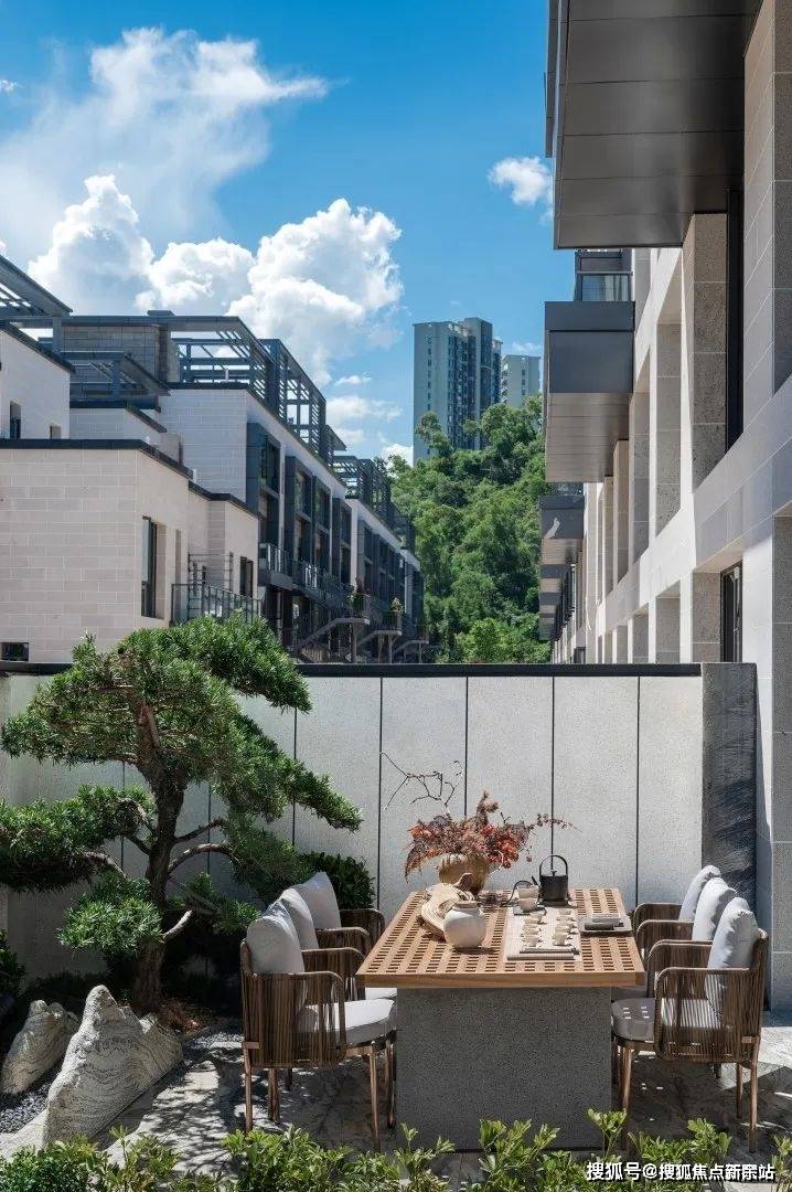 香麓湾售楼中心电话400-9099-108(开发商售楼处电话