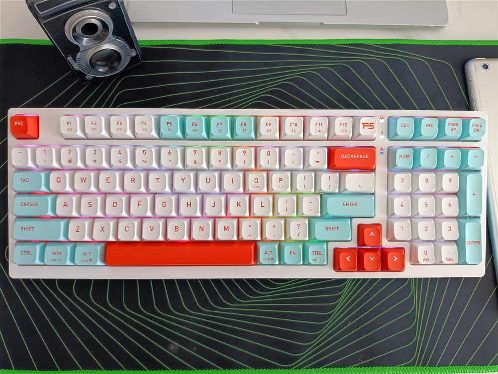 双飞燕飞飞三模无线机械键盘探索高效工作与极致美学