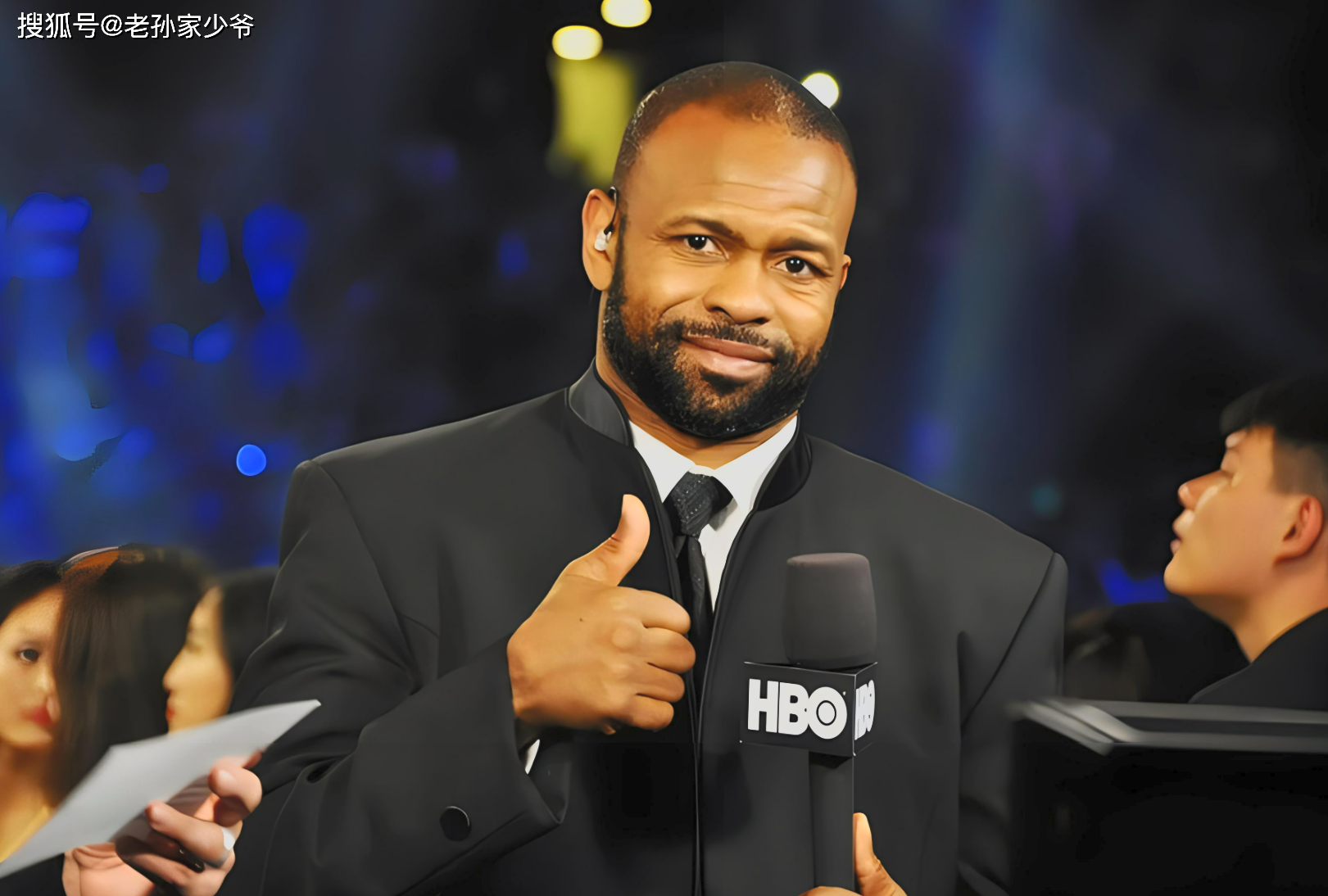 激战过泰森的小罗伊琼斯,点评乌西克vs富里:小个子打不过大个子