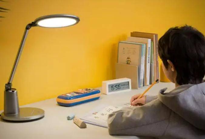什么样的护眼灯好一点?良心分享护眼台灯6个避坑绝技!
