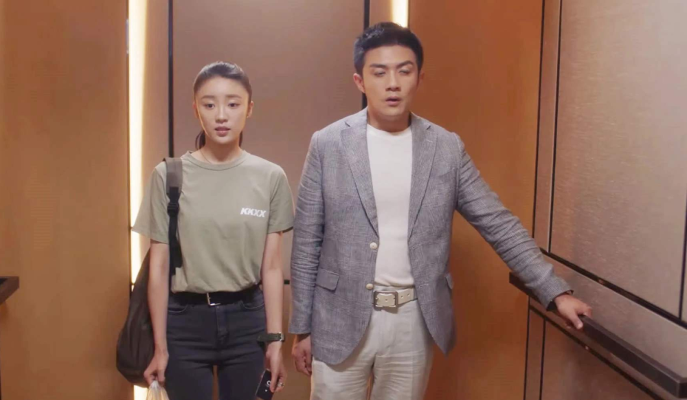 原创38节我舍不得买199元的连衣裙出轨丈夫给小三花12999元买钻戒