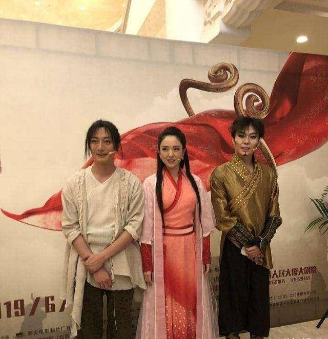 苏小玎没有绯闻,只有这一次,生活中的他也是帅哥一枚啊_董璇_赵丽颖
