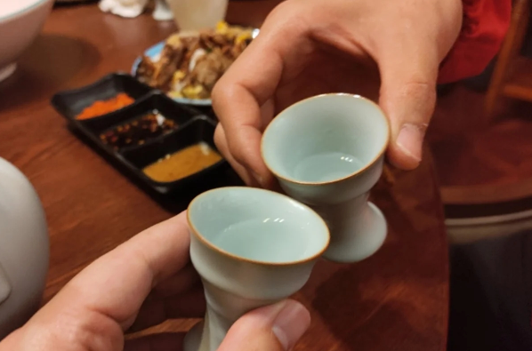 粮策丨与陌生人喝酒,请记住这8点, 大小场合基本够用