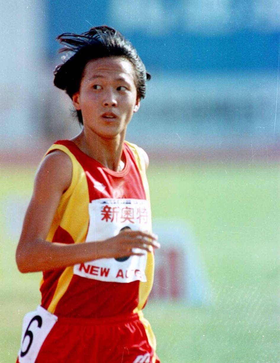 "东方神鹿"王军霞:退役移居国外,3个孩子3个爹,现家庭生赢家
