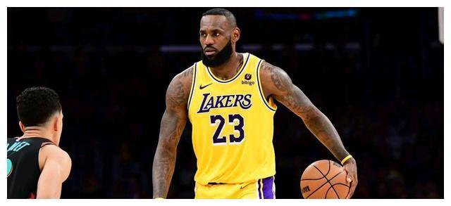 fly high詹姆斯!_篮球_比赛日_壮举