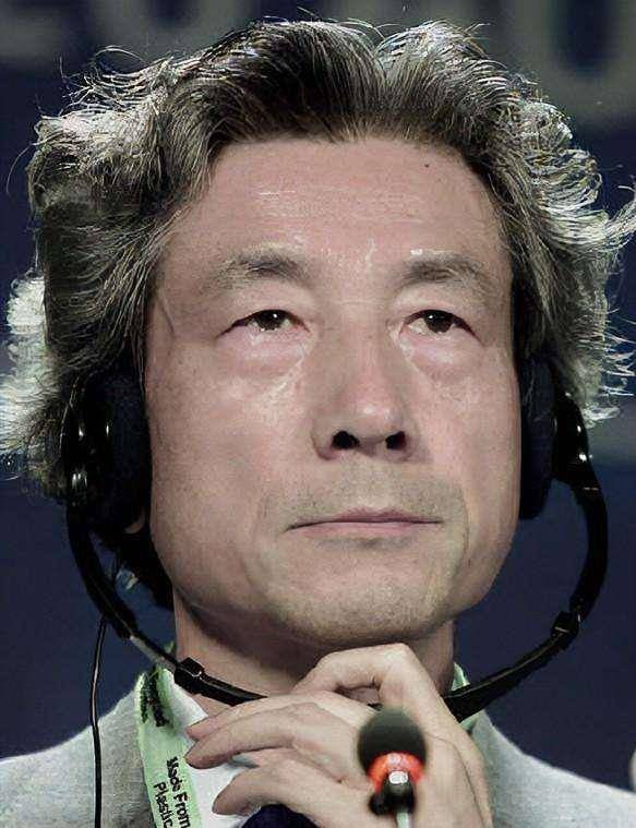 2001年,日首相小泉纯一郎访华,向战争受害者致歉,为何遭人唾骂