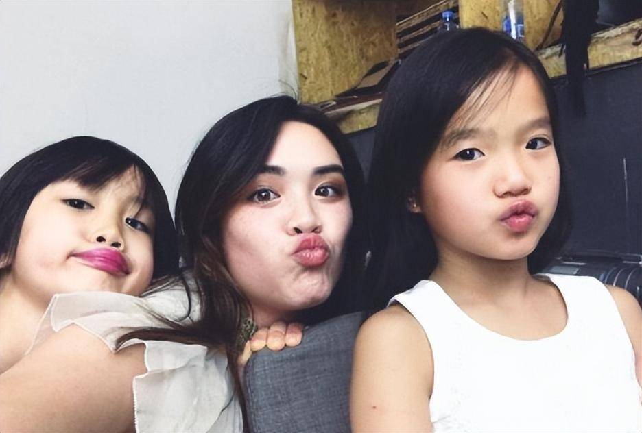 钟丽缇小女儿考拉庆14岁生日,打扮成熟,美得让人挪不开眼睛