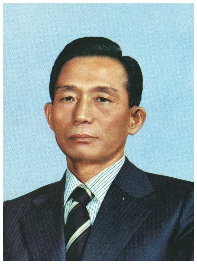 原创朴正熙朴槿惠的悲剧与家族宿命首尔之春