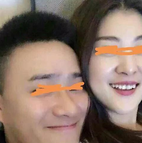 原创如何看待一辆红色路虎起火燃烧车上两名成年人被烧死