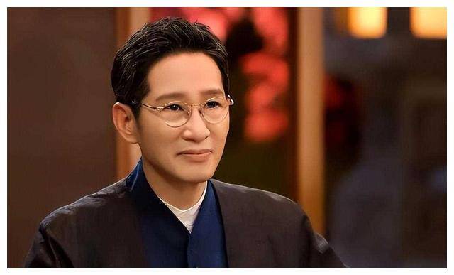 原定扮演"杨九红"角色的是蒋雯丽,但由于各种原因未能出演,最终何赛飞