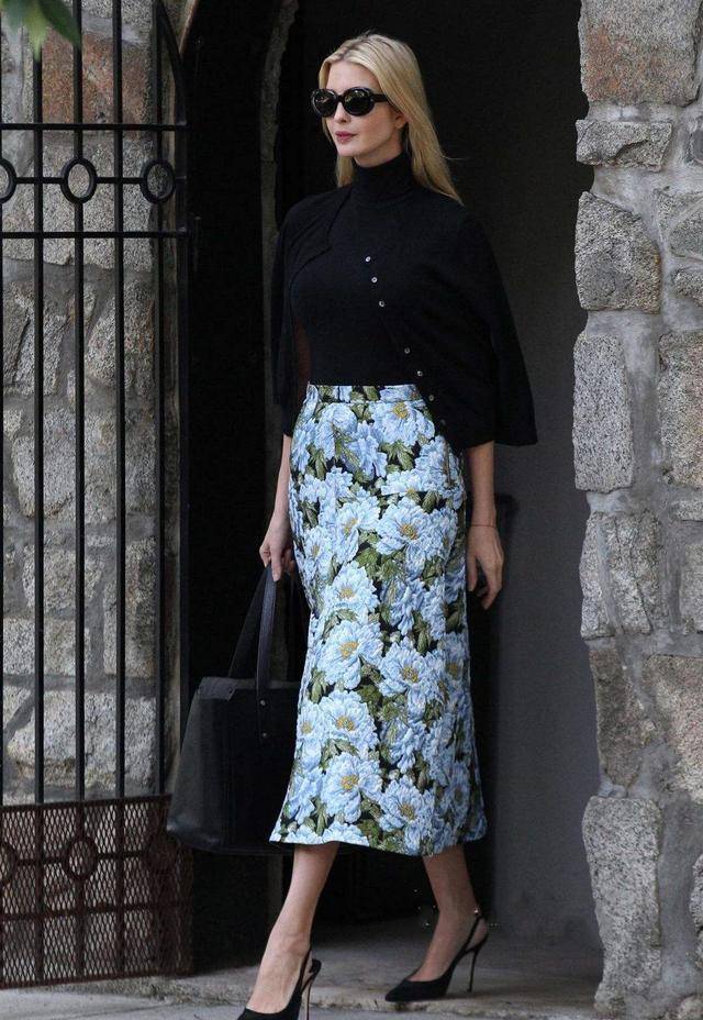 原创伊万卡不愧是名媛中的极品欧美身材穿中式旗袍美到眼睛移不开