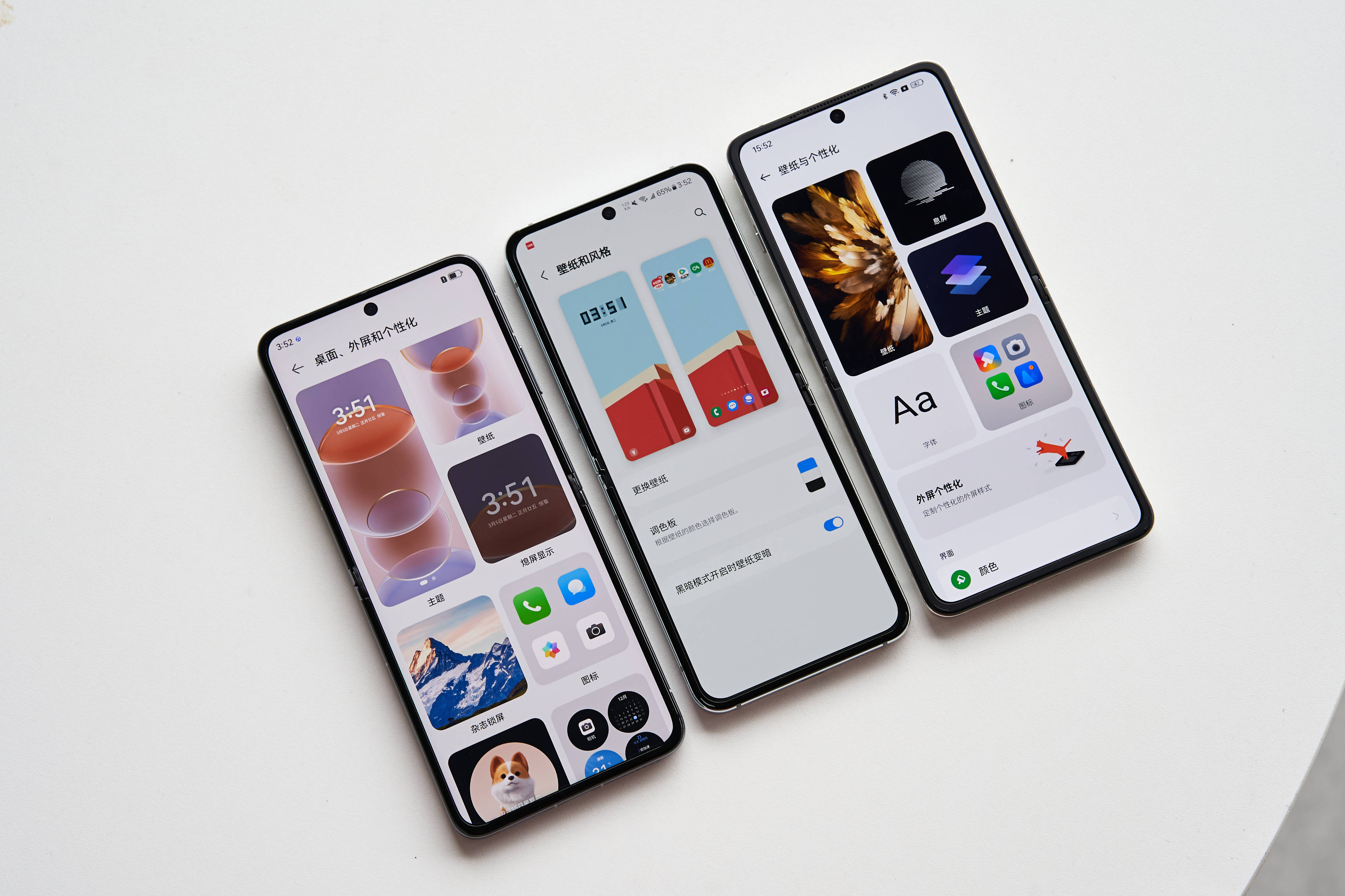 比如影像方面,搭载有50mp主摄 48mp超广角 32mp专业人像镜头,看齐直板