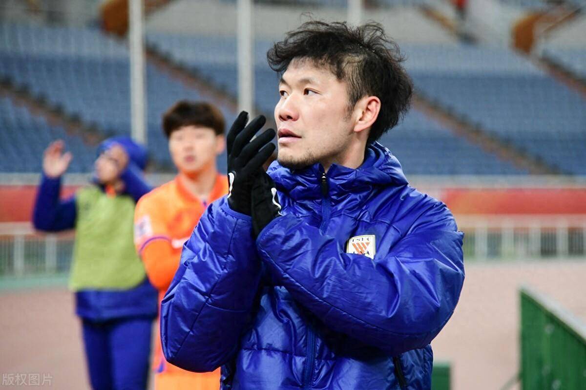 李源一,在此次与横滨水手的对决中,无论是攻还是守