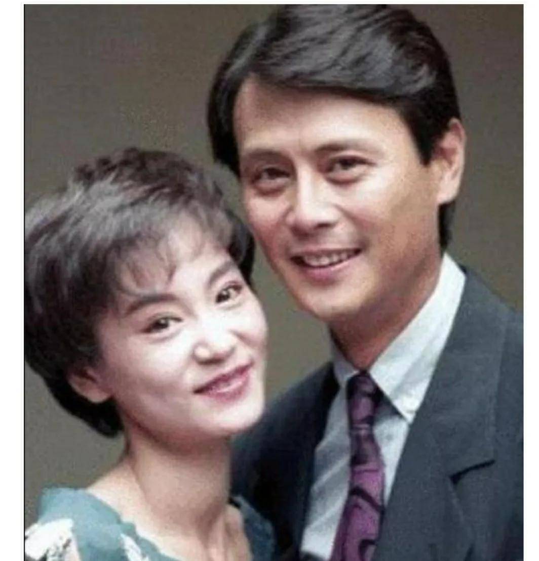 刘德凯的妻子是王景平,两人相识了60天
