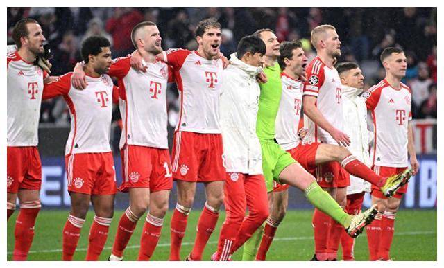 3月6日凌晨4点,欧冠1/8决赛次回合的两场比赛如约进行,拜仁慕尼黑坐镇