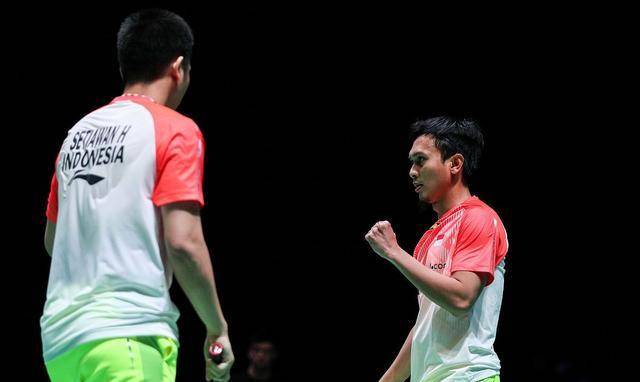 原创大爆冷国羽男单02被淘汰世锦赛冠军12遗憾不敌东道主选手